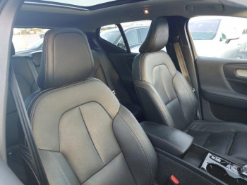 Photo 20 du bon plan VOLVO XC40 T5 Recharge 180 + 82ch Inscription Luxe DCT 7 occasion à 29990 €