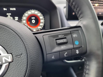 Photo 21 du bon plan NISSAN Qashqai e-POWER 190ch Tekna occasion à 30990 €