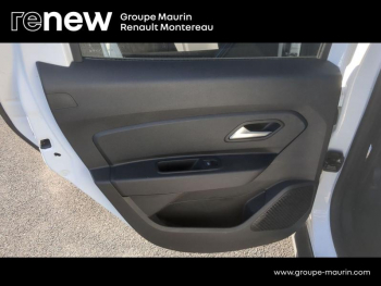 Photo 18 du bon plan DACIA Duster 1.0 ECO-G 100ch 15 ans 4x2 - 20 occasion à 10990 €