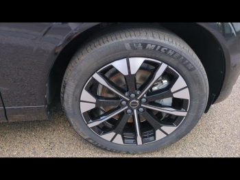 Photo 16 du bon plan VOLVO XC60 T6 Hybride Rechargeable 253 + 145ch Ultra Style Dark Geartronic 8 AWD occasion à 72900 €