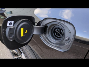 Photo 17 du bon plan VOLVO XC60 T6 Hybride Rechargeable 253 + 145ch Ultra Style Dark Geartronic 8 AWD occasion à 72900 €