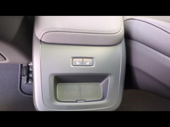 Photo 22 du bon plan VOLVO XC60 T6 Hybride Rechargeable 253 + 145ch Ultra Style Dark Geartronic 8 AWD occasion à 72900 €