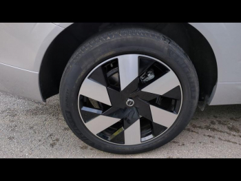 Photo 12 du bon plan VOLVO XC60 T6 Hybride Rechargeable 253 + 145ch Ultra Style Dark Geartronic 8 AWD occasion à 53900 €