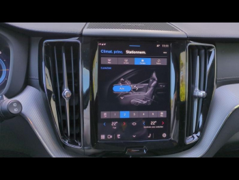 Photo 29 du bon plan VOLVO XC60 T6 Hybride Rechargeable 253 + 145ch Ultra Style Dark Geartronic 8 AWD occasion à 53900 €