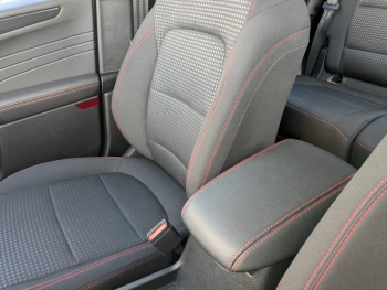 Photo 18 du bon plan FORD Kuga 2.5 Duratec 190ch FHEV E85 ST-Line X BVA occasion à 27990 €