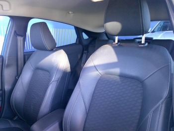 Photo 19 du bon plan FORD Puma 1.0 Flexifuel 125ch S&S mHEV Titanium occasion à 17590 €