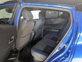 Photo 18 du bon plan TOYOTA C-HR 184h Graphic 2WD E-CVT MC19 occasion à 19990 €