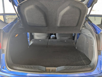 Photo 21 du bon plan TOYOTA C-HR 184h Graphic 2WD E-CVT MC19 occasion à 19990 €