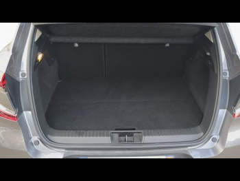 Photo 9 du bon plan RENAULT Captur 1.6 E-Tech Plug-in 160ch Intens occasion à 14390 €