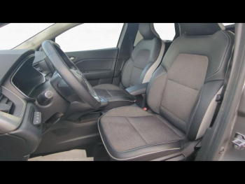 Photo 12 du bon plan RENAULT Captur 1.6 E-Tech Plug-in 160ch Intens occasion à 14390 €