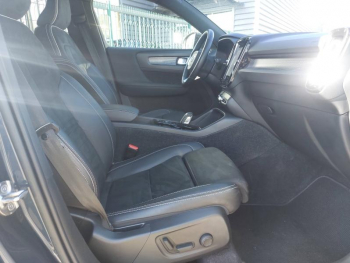 Photo 17 du bon plan VOLVO XC40 T5 Recharge 180 + 82ch R-Design DCT 7 occasion à 31990 €