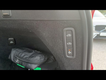 Photo 8 du bon plan VOLVO XC90 T8 AWD 310 + 145ch Ultimate Style Chrome Geartronic occasion à 56990 €