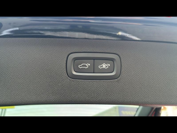 Photo 9 du bon plan VOLVO XC90 T8 AWD 310 + 145ch Ultimate Style Chrome Geartronic occasion à 56990 €