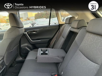 Photo 12 du bon plan TOYOTA RAV4 2.5 Hybride 218ch Dynamic 2WD MY24 occasion à 35990 €