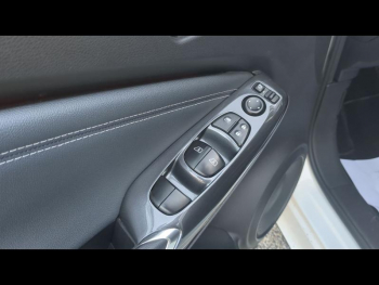 Photo 15 du bon plan NISSAN Juke 1.0 DIG-T 117ch N-Connecta occasion à 13980 €