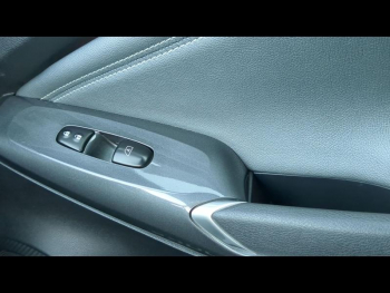 Photo 16 du bon plan NISSAN Juke 1.0 DIG-T 117ch N-Connecta occasion à 13980 €