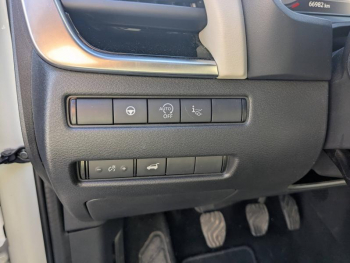 Photo 16 du bon plan NISSAN Qashqai 1.3 Mild Hybrid 140ch Tekna occasion à 22900 €