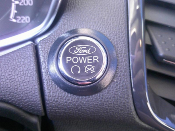 Photo 8 du bon plan FORD EcoSport 1.0 EcoBoost 125ch Titanium occasion à 10900 €