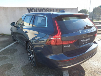Photo 10 du bon plan VOLVO V60 B3 163ch Ultimate Style Dark DCT 7 occasion à 38490 €