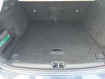 Photo 18 du bon plan VOLVO V60 B3 163ch Ultimate Style Dark DCT 7 occasion à 38490 €