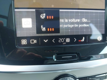 Photo 24 du bon plan VOLVO V60 B3 163ch Ultimate Style Dark DCT 7 occasion à 38490 €