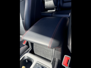 Photo 15 du bon plan FORD Explorer 3.0 EcoBoost 457ch Parallel PHEV ST-Line i-AWD BVA10 25cv occasion à 75900 €