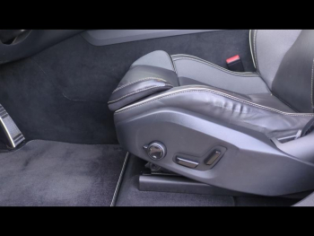 Photo 22 du bon plan VOLVO XC60 D4 AdBlue 190ch R-Design Geartronic occasion à 30690 €