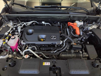 Photo 19 du bon plan LEXUS NX 450h+ Luxe 4WD occasion à 43990 €