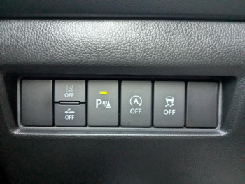 Photo 13 du bon plan SUZUKI Swift 1.2 Dualjet Hybrid 83ch Pack AllGrip occasion à 16990 €