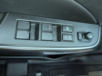 Photo 24 du bon plan SUZUKI Swift 1.2 Dualjet Hybrid 83ch Pack AllGrip occasion à 16990 €