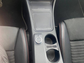 Photo 8 du bon plan MERCEDES-BENZ CLA 200 Fascination 7G-DCT Euro6d-T occasion à 23900 €