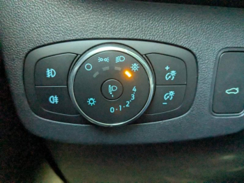 Photo 16 du bon plan FORD Puma 1.0 Flexifuel 125ch S&S mHEV Titanium X occasion à 18290 €