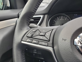 Photo 15 du bon plan NISSAN Qashqai 1.6 dCi 130ch N-Connecta occasion à 14990 €