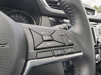 Photo 16 du bon plan NISSAN Qashqai 1.6 dCi 130ch N-Connecta occasion à 14990 €