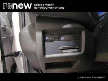 Photo 20 du bon plan CITROEN C5 Aircross 1.2 Hybride 136ch PLUS boite automatique occasion à 21990 €