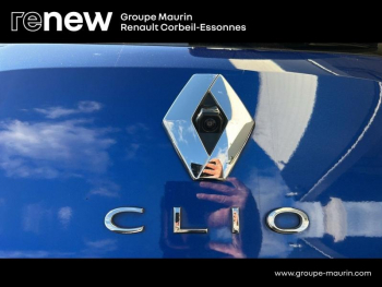 Photo 11 du bon plan RENAULT Clio 1.6 E-Tech hybride 145ch Techno occasion à 16489 €