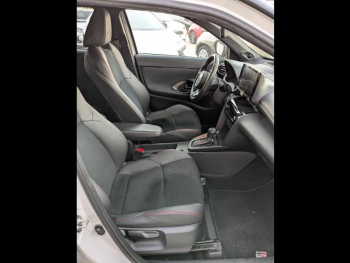 Photo 14 du bon plan TOYOTA Yaris Cross 116h GR Sport MY22 occasion à 24990 €