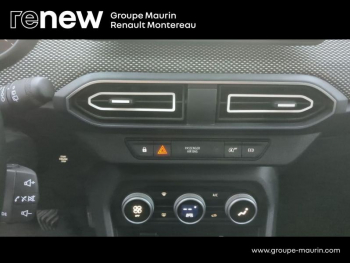 Photo 29 du bon plan DACIA Sandero 1.0 TCe 90ch Journey occasion à 15990 €