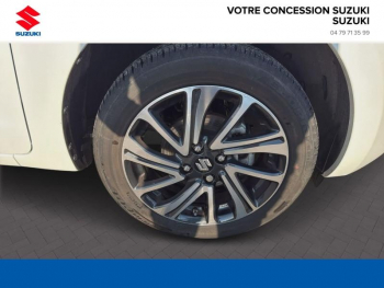 Photo 4 du bon plan SUZUKI Swift 1.2 Dualjet Hybrid 83ch Pack AllGrip occasion à 16590 €