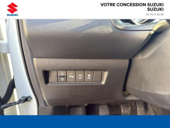 Photo 9 du bon plan SUZUKI Swift 1.2 Dualjet Hybrid 83ch Pack AllGrip occasion à 16590 €