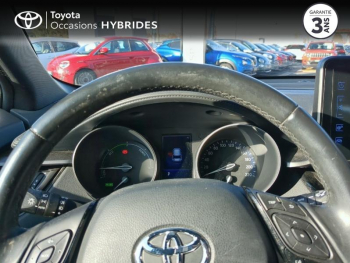 Photo 13 du bon plan TOYOTA C-HR 122h Dynamic 2WD E-CVT occasion à 17990 €