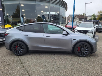 Photo 13 du bon plan TESLA Model Y Performance AWD occasion à 40990 €