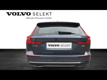 Photo 8 du bon plan VOLVO V60 B4 197ch Plus Style Dark DCT 7 occasion à 44900 €