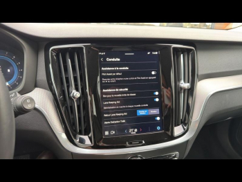Photo 27 du bon plan VOLVO V60 B4 197ch Plus Style Dark DCT 7 occasion à 44900 €