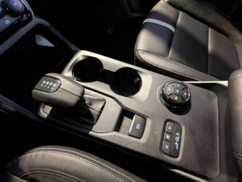 Photo 18 du bon plan FORD Ranger VUL 2.3 EcoBoost GTDi 281ch Stop&Start Double Cabine Stormtrack 4x4 BVA10 occasion à 68912 €