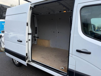 Photo 16 du bon plan NISSAN Interstar Fg L2H2 3t3 2.3 dCi 135ch Acenta occasion à 22900 €