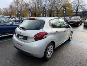 Photo 5 du bon plan PEUGEOT 208 1.6 BlueHDi 75ch Active 5p occasion à 7990 €