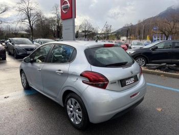 Photo 7 du bon plan PEUGEOT 208 1.6 BlueHDi 75ch Active 5p occasion à 7990 €