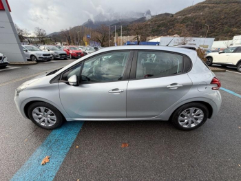Photo 8 du bon plan PEUGEOT 208 1.6 BlueHDi 75ch Active 5p occasion à 7990 €
