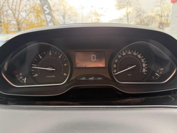 Photo 14 du bon plan PEUGEOT 208 1.6 BlueHDi 75ch Active 5p occasion à 7990 €